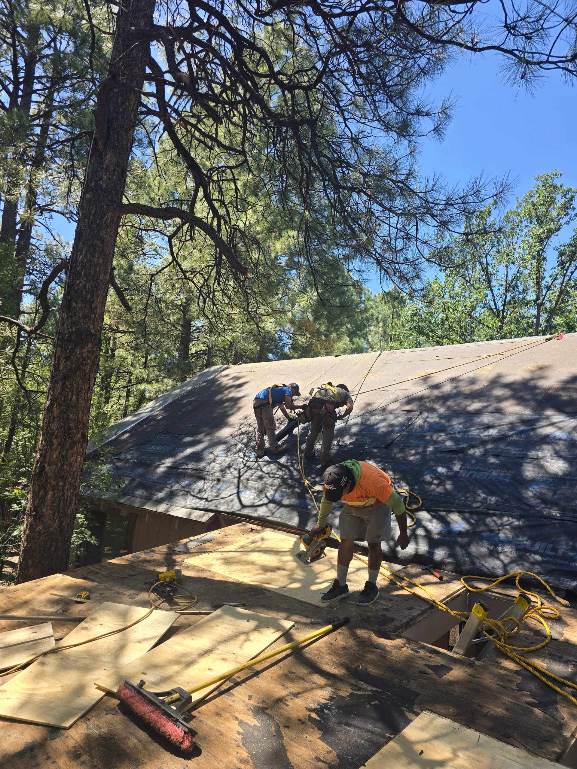 Gallery photos for Steep Pitch Roof Replacement Done Right in Pinetop: Image #3