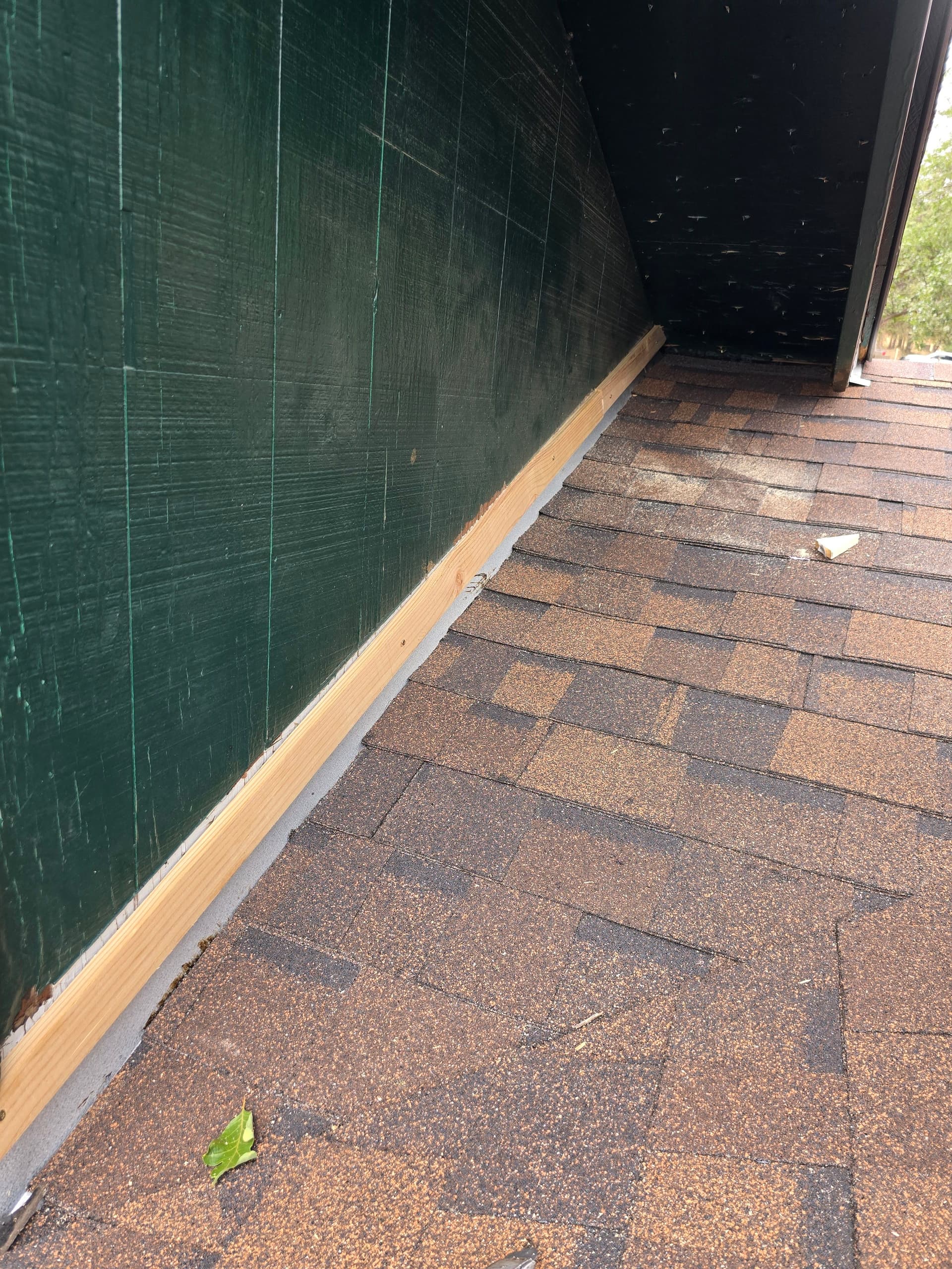 Gallery photos for Wood Counter Flashing Done Right on a Pine AZ Home: Image #3